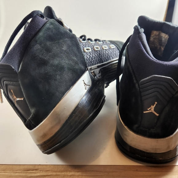 Nike 2008 Men's 9.5 US Black Silver Countdown Air Jordan 17 - Picture 9 of 9